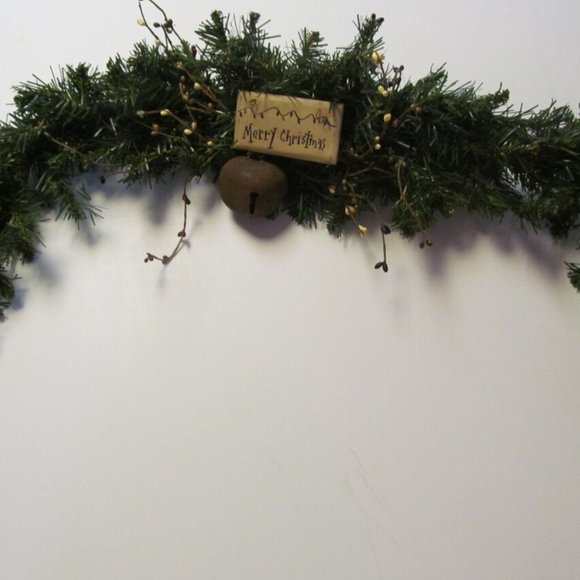 Primitive Christmas Garland Large Rusty Bell Rustic Cabin Decor Merry Christmas - Picture 2 of 3